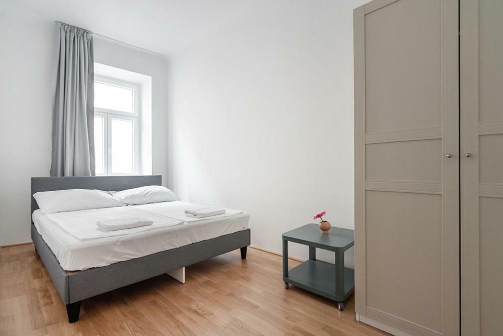 Universum Apartment Wenen Buitenkant foto