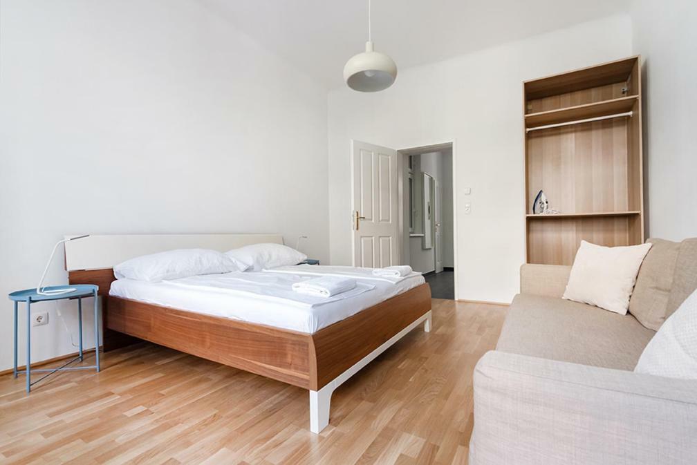 Universum Apartment Wenen Buitenkant foto
