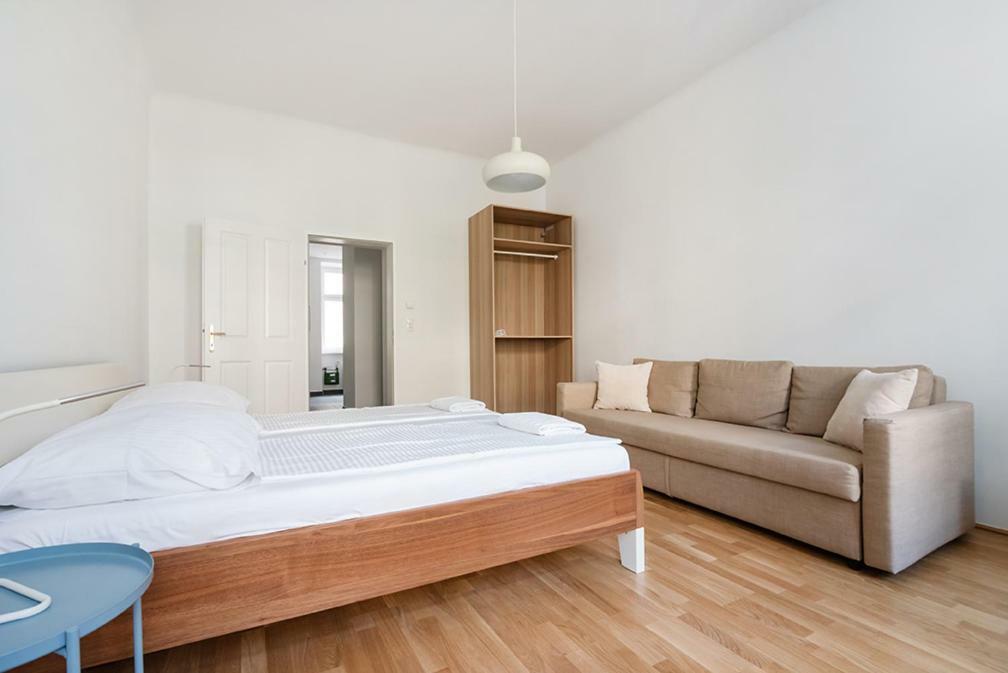 Universum Apartment Wenen Buitenkant foto